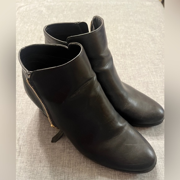 Ladies Size 10 | Aerosole Heelrest - Picture 1 of 4